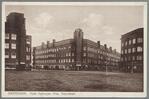 Het bestaande (links) en afgebroken (rechts) blok. Let op de imposante hoektorens.
<br/>
Joods Historisch Museum, Amsterdam. Collectie Jaap van Velzen., rond 1930
